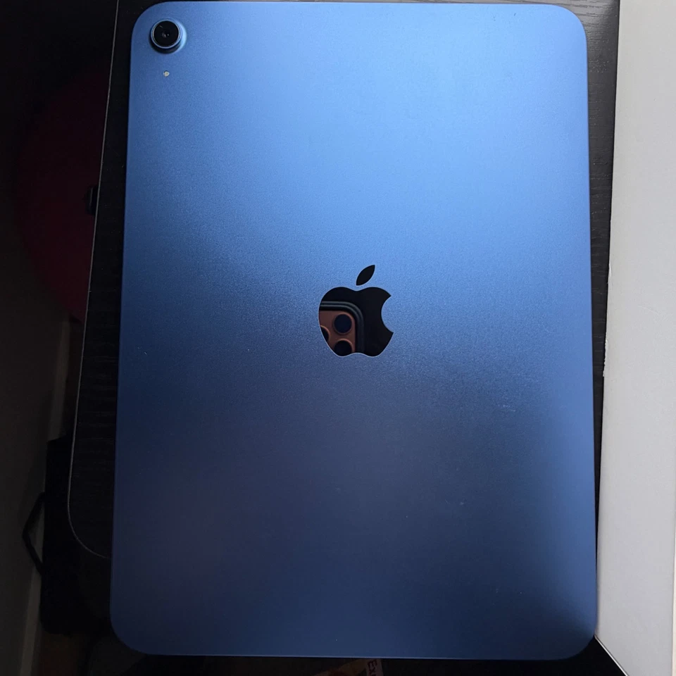 READ Apple iPad (11th generation) A3354 128 GB, Wi-Fi, 11 in - Blue - Image 3 of 4