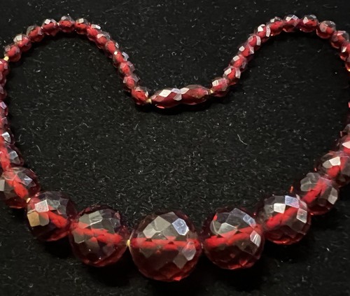 VTG CHERRY RED AMBER BAKELITE FACETED GRADUATED BEAD 18” NECKLACE 32+g—778 - Picture 3 of 8