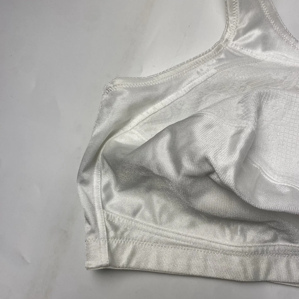 Underscore Fashion Plus Comfort Wirefree T-Shirt Bra White Floral Lace Size 44DD - Image 2 of 4