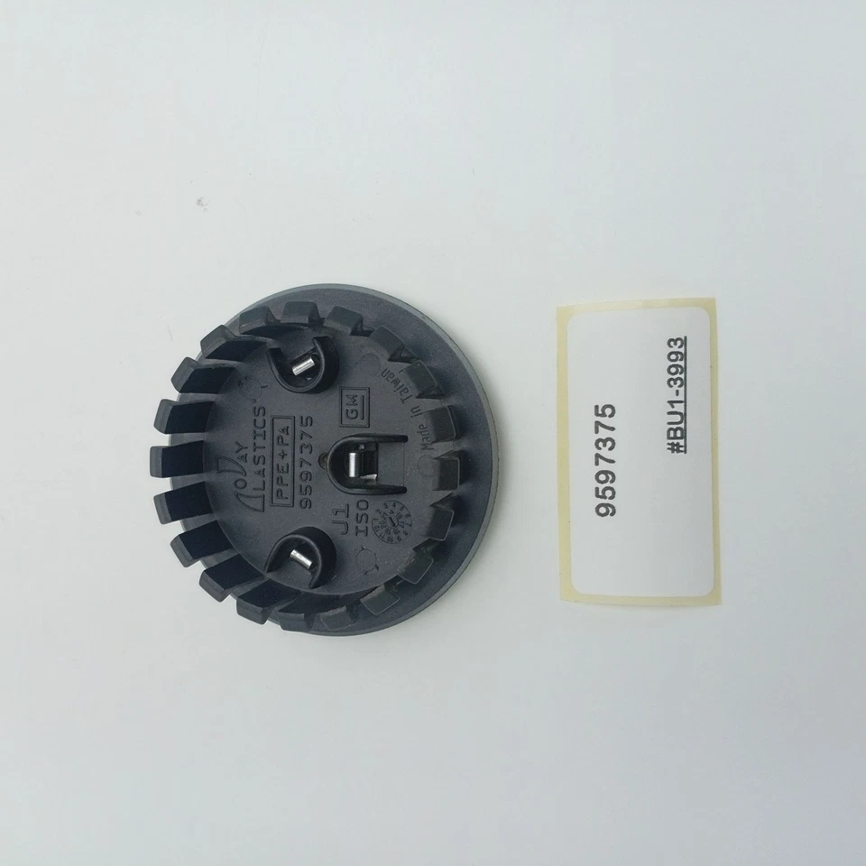 Cadillac CT6 2005-2017 tapa central plateada 9597375 Foto 2 de 4