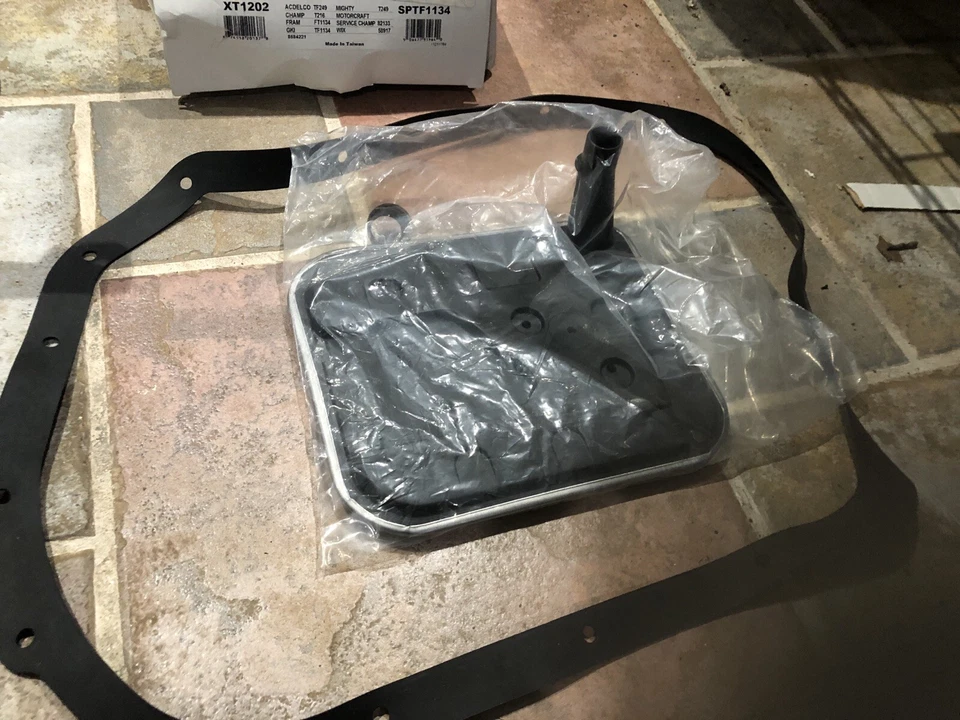 Filtro de transmisión Ecogard para camionetas Chevrolet GMC XT1202 1991-1996 Foto 2 de 4