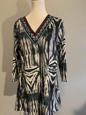 Onque Casual NWT Women s Medium Top