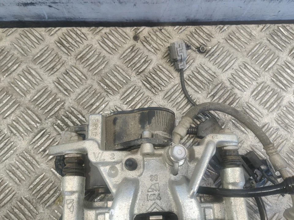 TOYOTA YARIS CROSS BRAKE CALIPER REAR RIGHT OSR L99521 1.5L AUTO HYBRID 2023 - Image 4 of 4