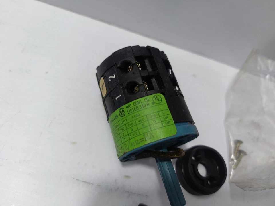 Klockner Moeller T1-2-142/ez-NA Selector Switch 10A 600V AC Heavy Duty A600 - Image 4 of 4