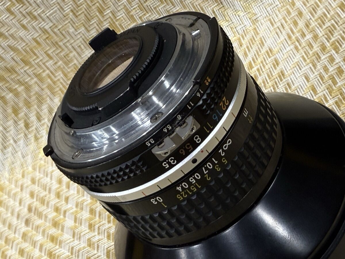Nikon 15mm f/3.5 Nikkor AI-s Gorgeous Ultra Wide-Angle MF Nikon 15mm f/3.5 Nikkor AI-s Gorgeous Ultra Wide-Angle MF