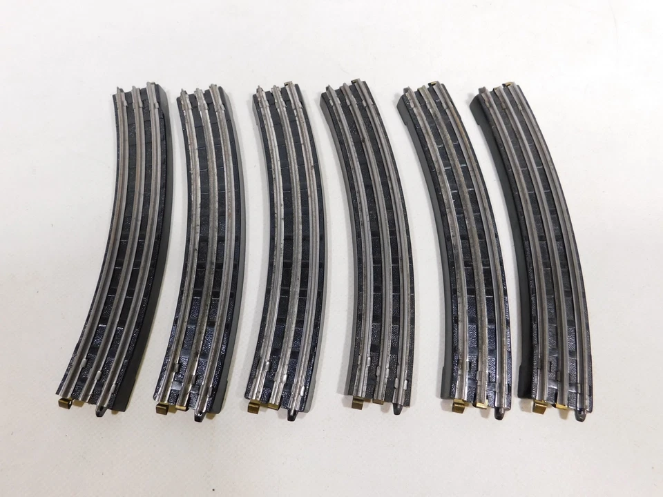 CX630-2# 24x Trix Express H0 DC 20/4 Bakelite Tracks Track Piece Curved - Image 3 of 4