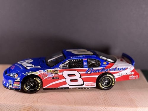 Dale Earnhardt Jr 2007 #8 Budweiser Stars and Stripes Monte Carlo SS - Picture 3 of 12