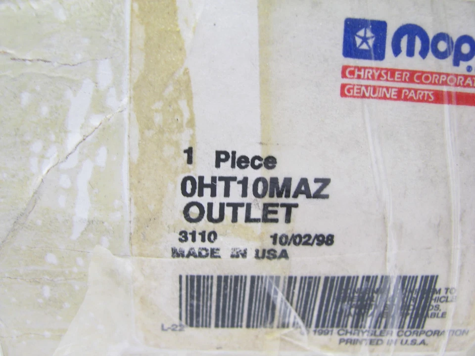 NUEVO - OEM Mopar HT10MAZ ventilación de aire acondicionado inferior para 94-96 Chrysler LHS New Yorker Foto 3 de 3