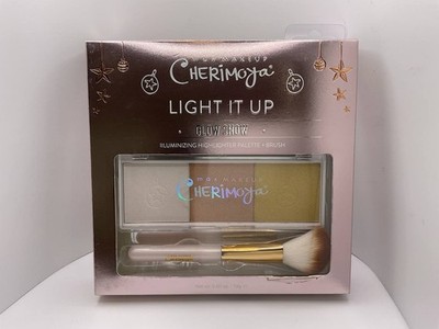 Max Makeup Cherimoya Light It Up Glow Show Highlighter Palette + Brush 3 Shades