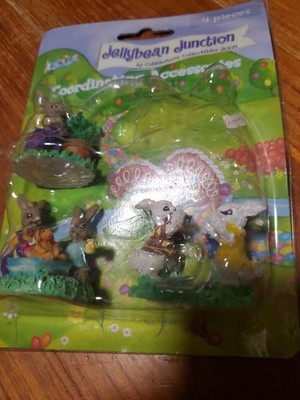 New 4(3) Piece VTG Jellybean Junction Cobblestone Collectibles 2005 Easter Bunny