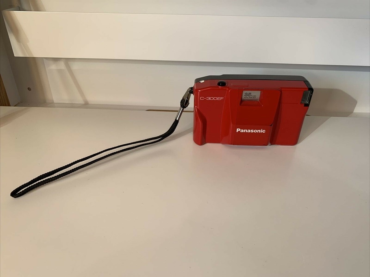 Appareil Photo Vintage Panasonic C-300EF Rouge - 35 Mm - Bon état