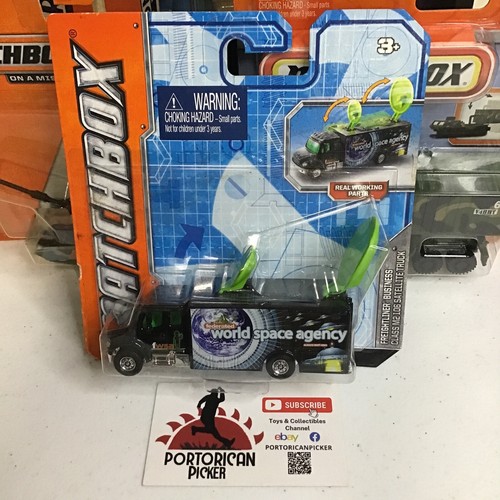 2012 MATCHBOX FREIGHTLINER BUSINESS CLASS M2 SATELLITE SPACE TRUCK 1/64 MIP