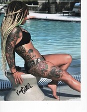 WWE KAYDEN CARTER SIGNED SEXY BIKINI POOLSIDE 8X10