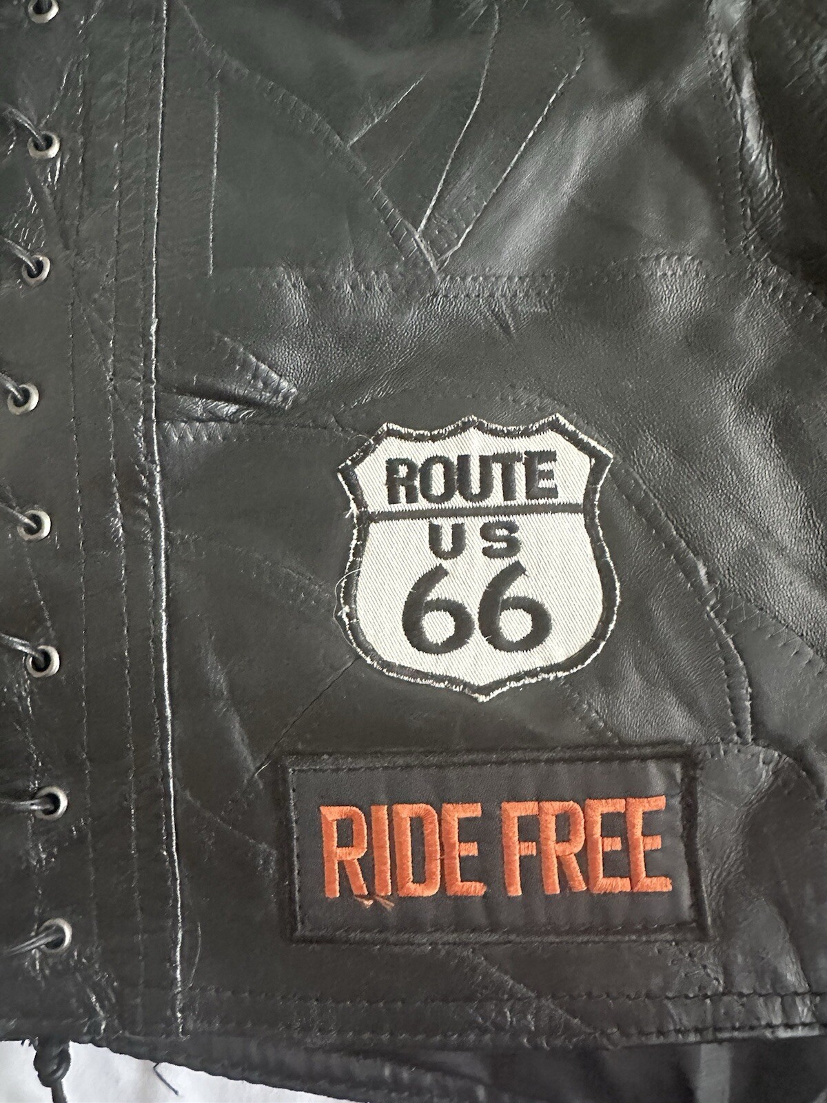 VTG Patchwork Black Leather Motorcycle Biker Vest… - image 20