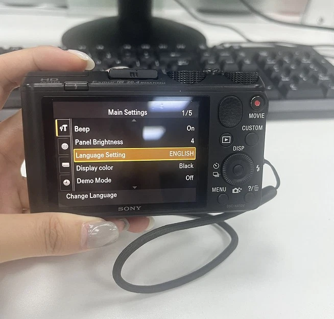 Cámara digital Sony Cyber-shot DSC-HX50V 20,4 MP 30x zoom óptico negra probada ¡Z! Foto 3 de 4