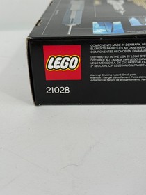 New in Box Sealed LEGO ARCHITECTURE: New York City (21028)