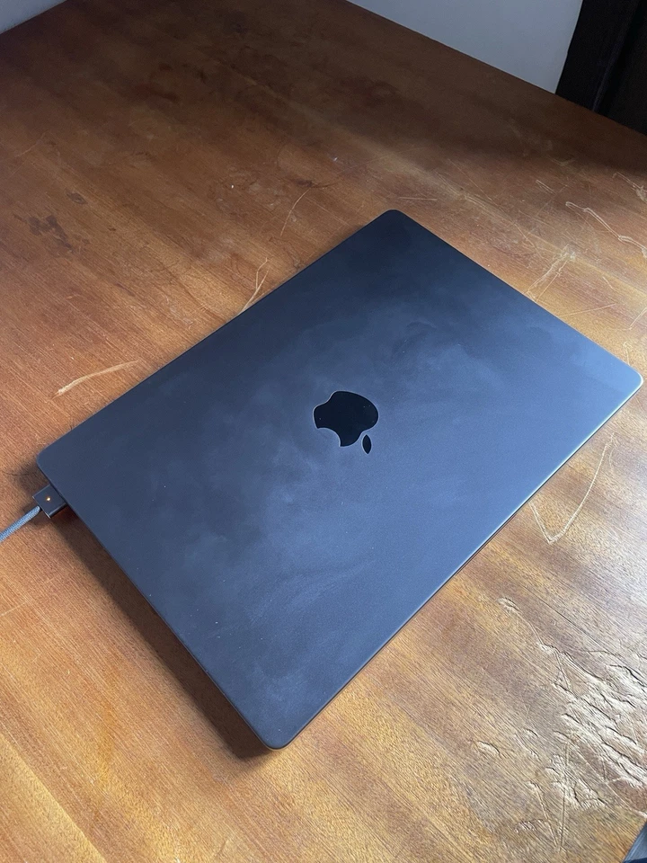 Apple MacBook Pro 14" M3 Pro · 18GB · 500GB, foto 4 de 4