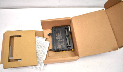 Omron Pulse I/O Module 10 Digital 6 Pule Device CJ2M-MD211 221116K Genuine OEM