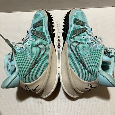 Size 8 Nike Kyrie 7 Copa - CQ9326-402 Blue White Basketball Uncle Drew W/ BOX Size 8 Nike Kyrie 7 Copa - CQ9326-402 Blue White Basketball  main image 2