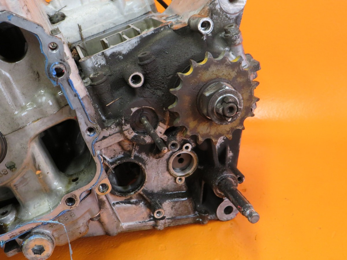 2001 Suzuki GSXR 750 GSX-R 750 OEM Bottom End Crank Cases