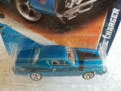 Hot Wheels ‘71 Dodge Charger 1 of 3,000 Amazon.com: Hot Wheels '71 Dodge Charger - Art Cars 5/10