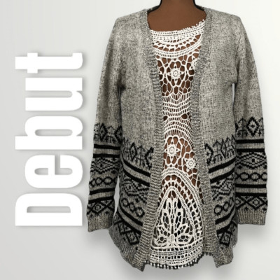 Debut, Long Sleeve Open Front Knit Cardigan, Boho Pattern Along Bottom, Size M/L