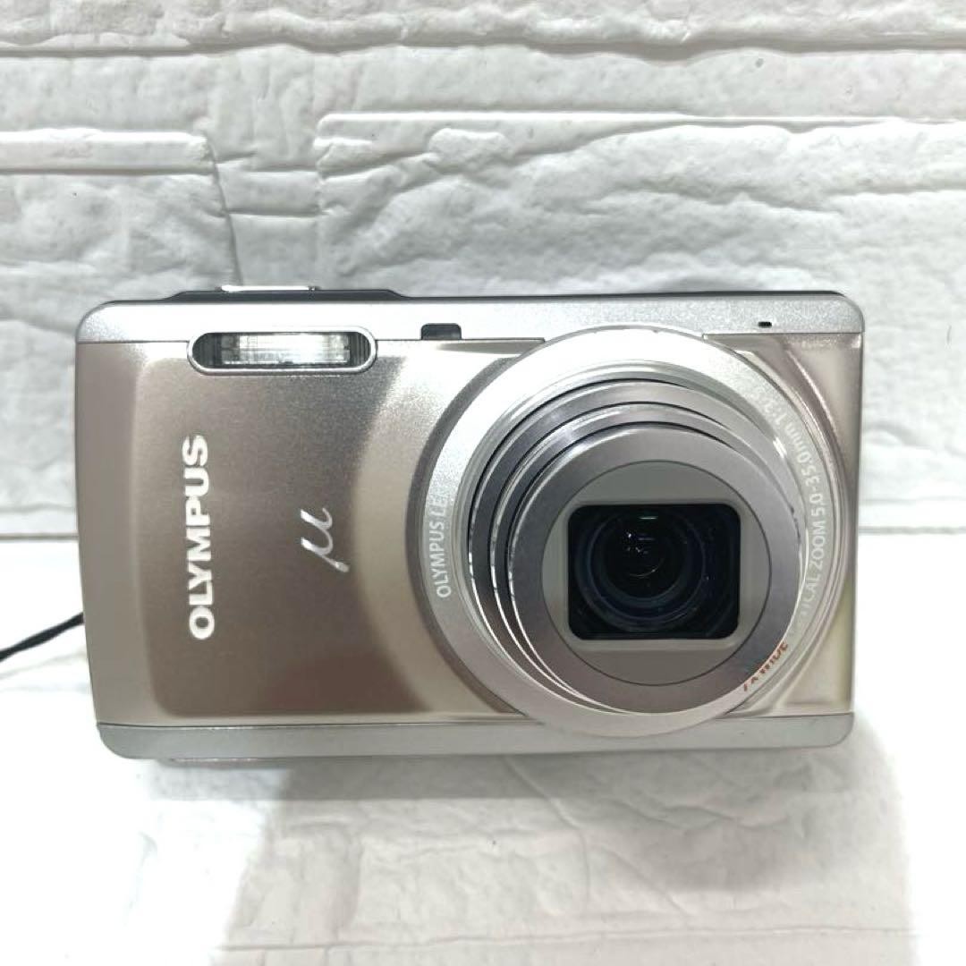 Olympus μ7040 Digital Camera 14MP Silver Compact with 7x