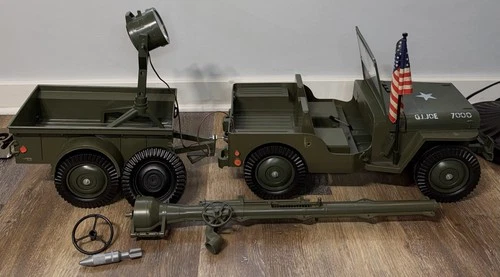 Vintage GI Joe Adventure Team - Jeep 7000 with Trailer and Accessories
