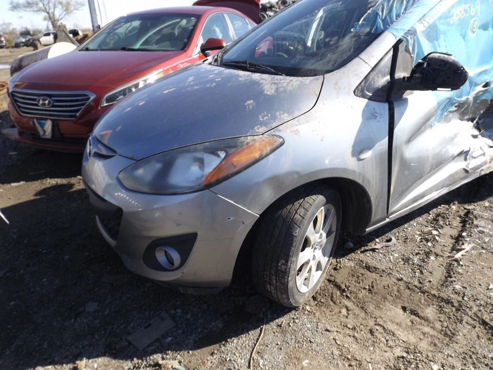 Trunk/Hatch/Tailgate With Spoiler Fits 11-14 MAZDA 2 1489017 Foto 2 de 4