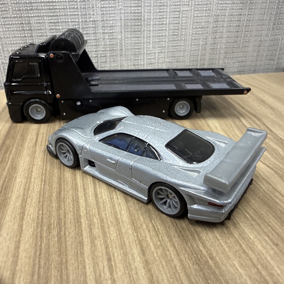 HOT WHEELS TEAM TRANSPORT 1997 MERCEDES-BENZ CLK GTR FLEET STREET