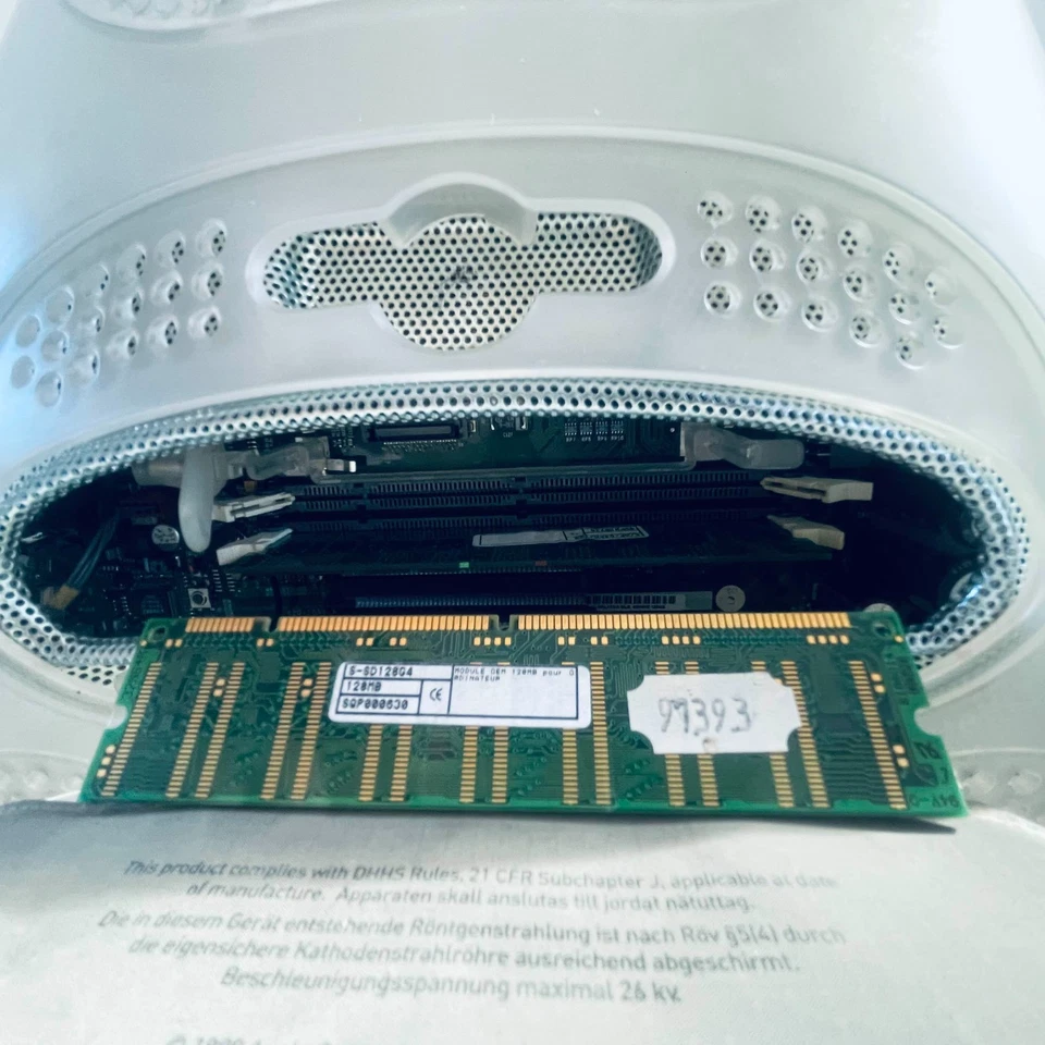 Apple iMac G3 / Gray *somewhat functional* - Photo 4/4