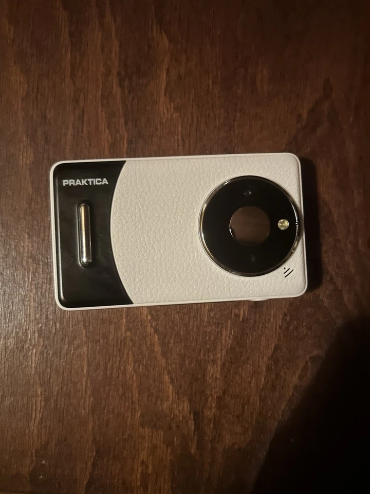 Praktica dz13 Compact Digital Camera - Image 2 of 2