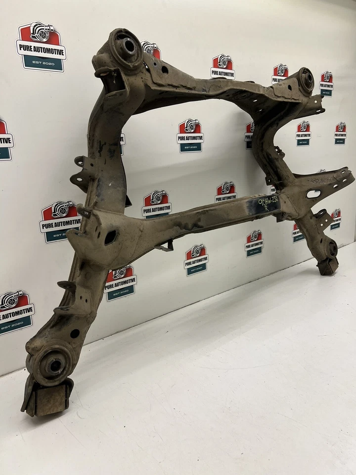 Оригинальная задняя подрамная подставка для подвески Nissan 300ZX 2+0 1990-1996 годов выпуска без HICAS - Изображение 4 из 4