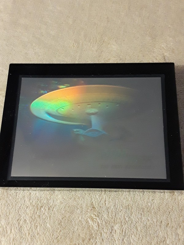 NEW STAR TREK "THE NEXT GENERATION" HOLOGRAM PAPERWEIGHT BRAND NEW 