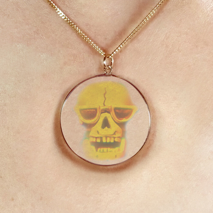 9ct Gold Hologram Pendant - Cool Skull (Medium) +  20"" Chain