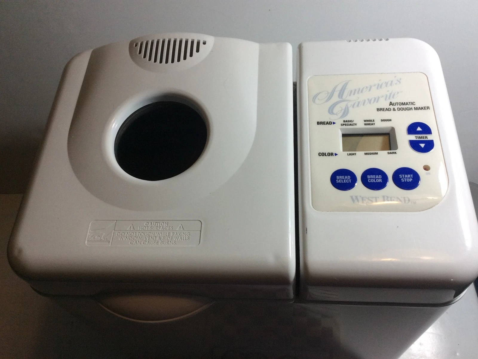West Bend America’s Favorite Automatic Bread Maker Machine Model 41035
Opens in a new window or tab