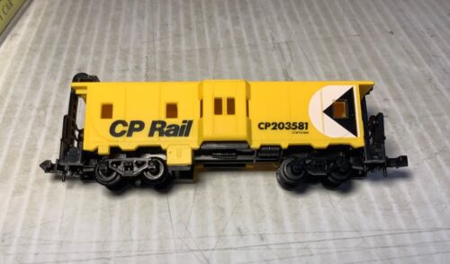 MODEL POWER #3128 N CANADIAN PACIFIC BAY WINDOW CABOOSE #CP203581 - Picture 4 of 6