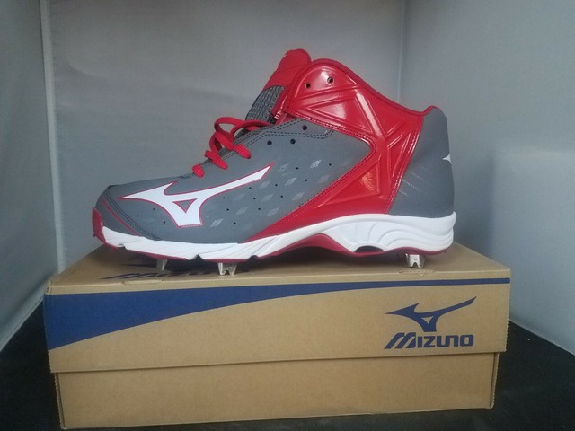 mizuno 9 spike swagger
