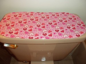 New Pink Hearts Valentine's Day Small Table Runner--Toilet Tank Topper--Dresser