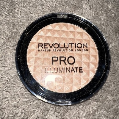 Makeup Revolution Beauty PRO Illuminate Highlighter New without box