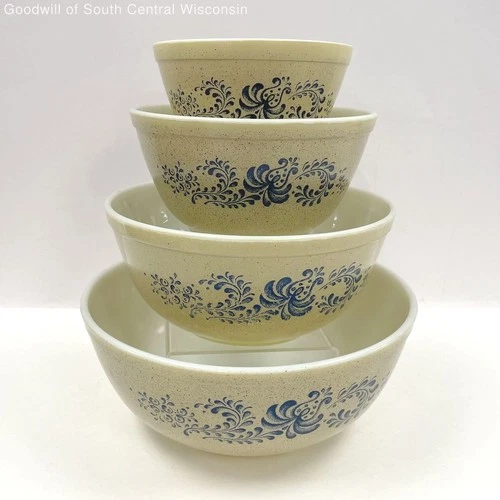 VNTG 4Pc Pyrex "Homestead" Tan/Blue Nesting Mixing Bowls #401/402/403/404