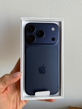 Apple iPhone 17 Pro 1TB Blau ohne Simlock inkl. OVP & 2 Apple Hüllen