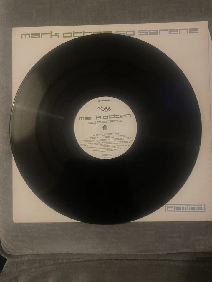 Vinyl - Image 4 of 4