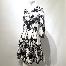 Alexander McQueen Knit Black & White Floral Print Dress Sz Sm To  XS MSRP $2900