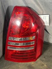 Fits 2005-2007 Chrysler 300 Right Taillight A...