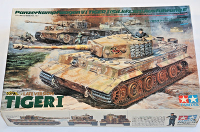 TAMIYA  49504 SD.KFZ.181 TIGER I LATE VERSION  1:35