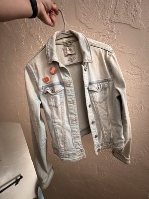 Clockhouse womens's Blue Light Wash Jean Jacket Button Front Point Collar EUR 38