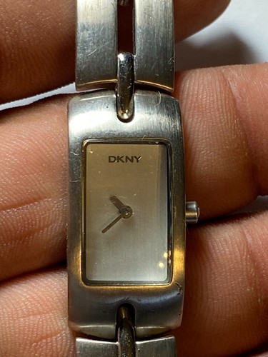 Damen-Analoguhr silberfarben DKNY NY-3005