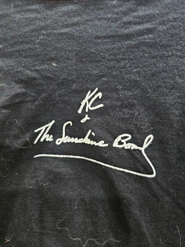 Vintage KC & The Sunshine band Shake your booty concert T Shirt - Picture 4 of 6