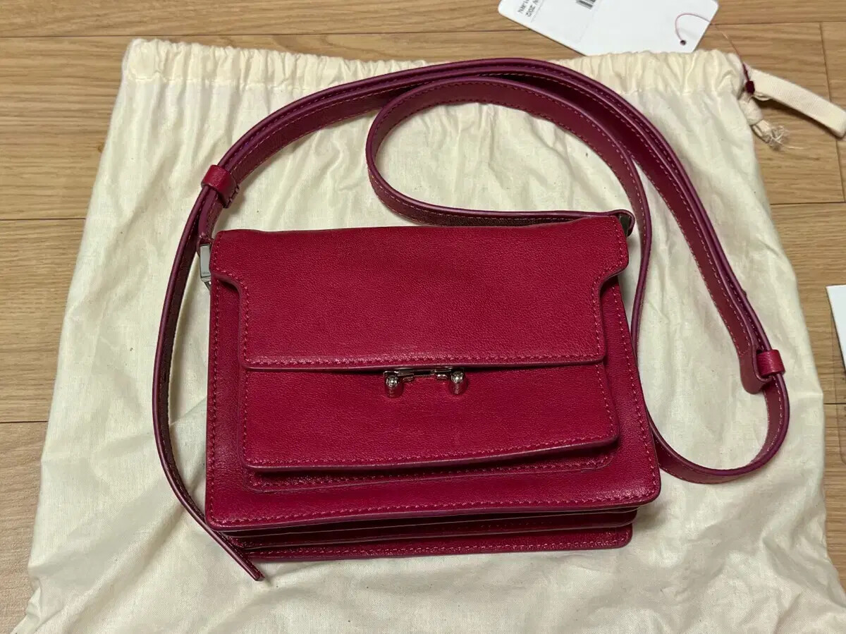 Marni soft mini trunk bag | eBay